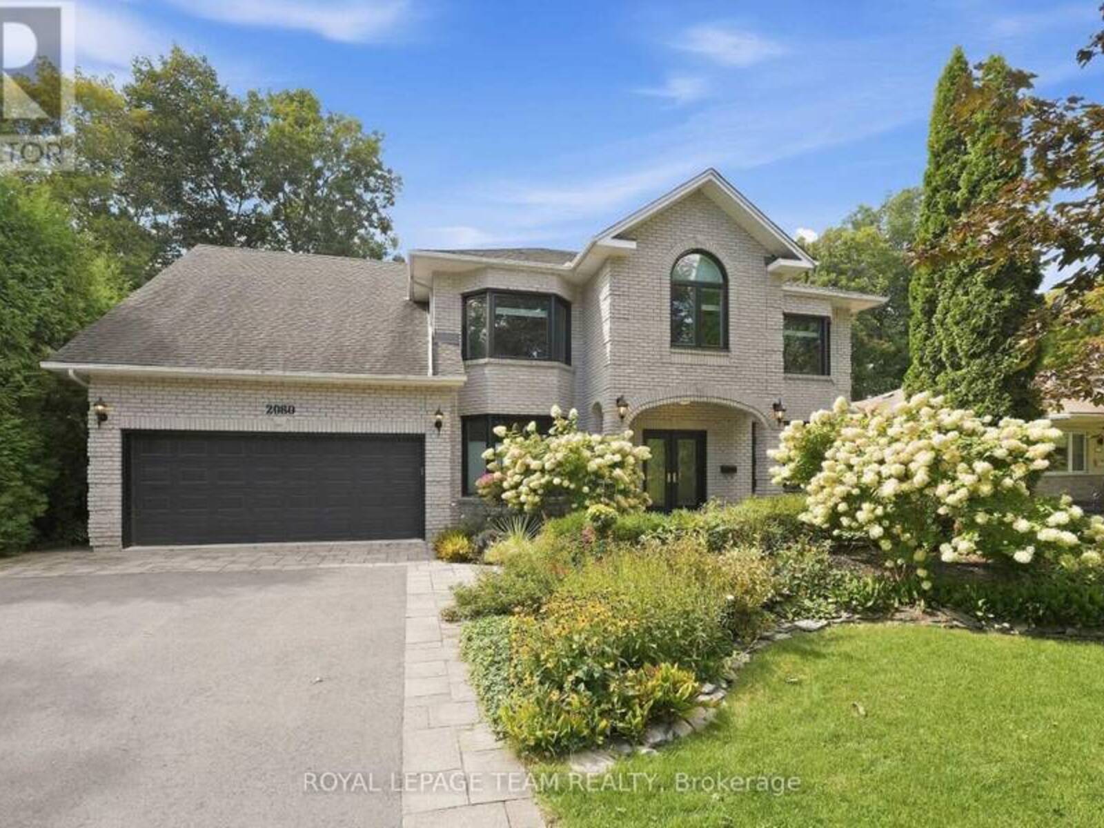 2080 FAIRBANKS AVENUE, Ottawa, Ontario K1H 5Z1