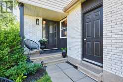 209 SHERWAY DRIVE | Ottawa Ontario | Slide Image Three