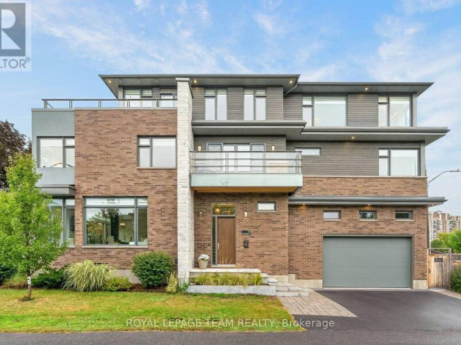 71 CHESTNUT STREET, Ottawa, Ontario K1S 0Z9