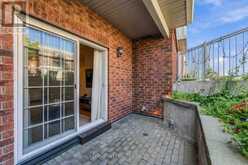 100 D ARTESA PRIVATE | Ottawa Ontario | Slide Image Thirty-one