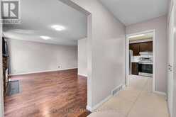 101 COUNTRY LANE W | Ottawa Ontario | Slide Image Nine