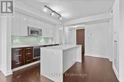 406 - 111 CHAMPAGNE AVENUE S | Ottawa Ontario | Slide Image Thirteen