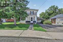 38 ABEL STREET | Smiths Falls Ontario | Slide Image Three
