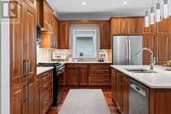 865 TEWIN CIRCLE | Ottawa Ontario | Slide Image Six