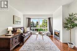 102 HAWKTREE RIDGE | Ottawa Ontario | Slide Image Nine