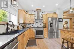 935 KIPPEN ROAD | Lanark Highlands Ontario | Slide Image Twelve