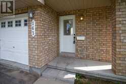 163 SILVERMOON CRESCENT | Ottawa Ontario | Slide Image Two