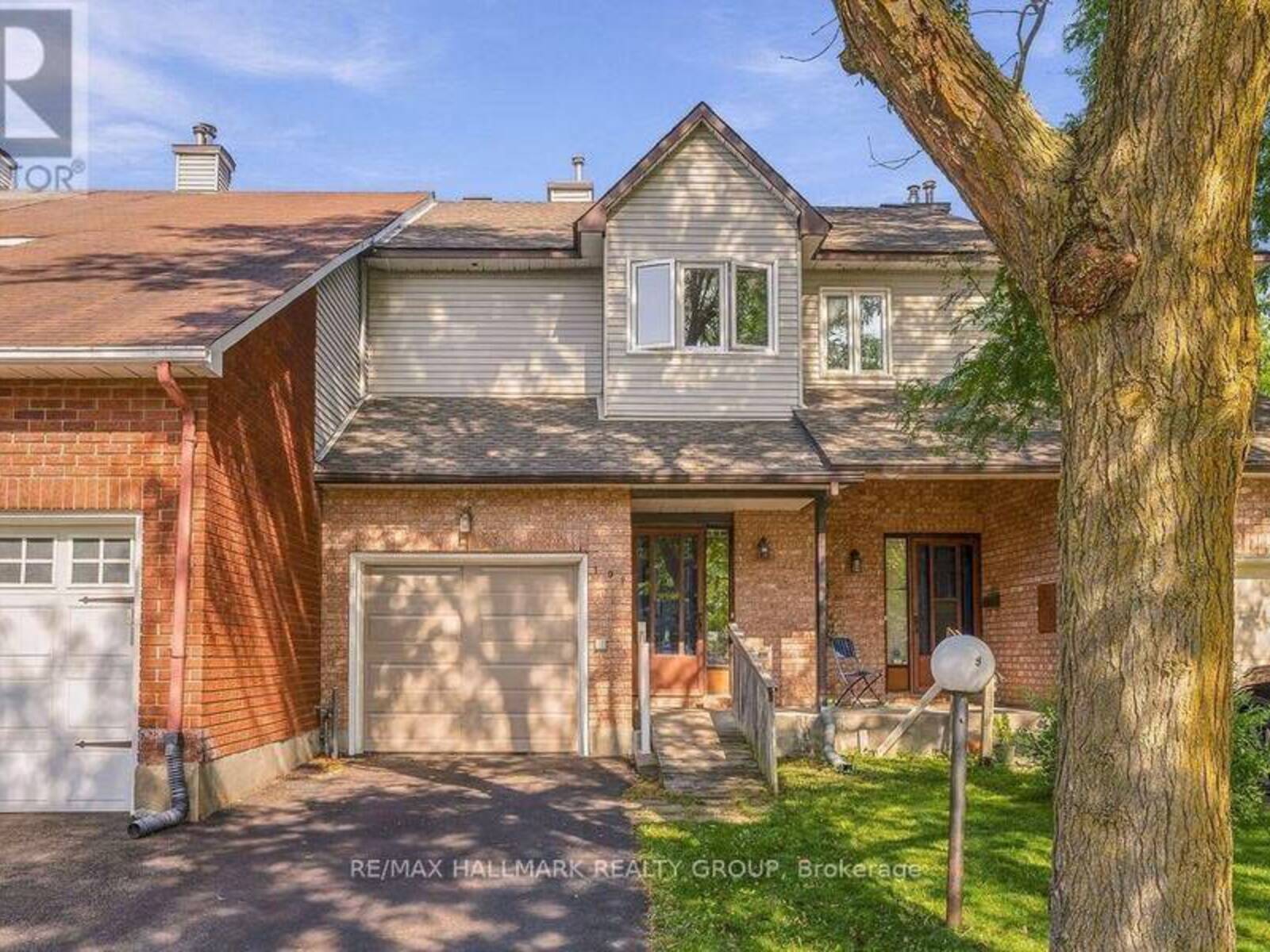 197 TARTAN DRIVE, Ottawa, Ontario K2J 3S3