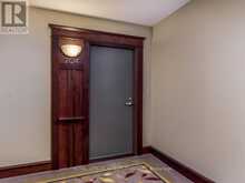 136 DARLINGTON PRIVATE | Ottawa Ontario | Slide Image Four