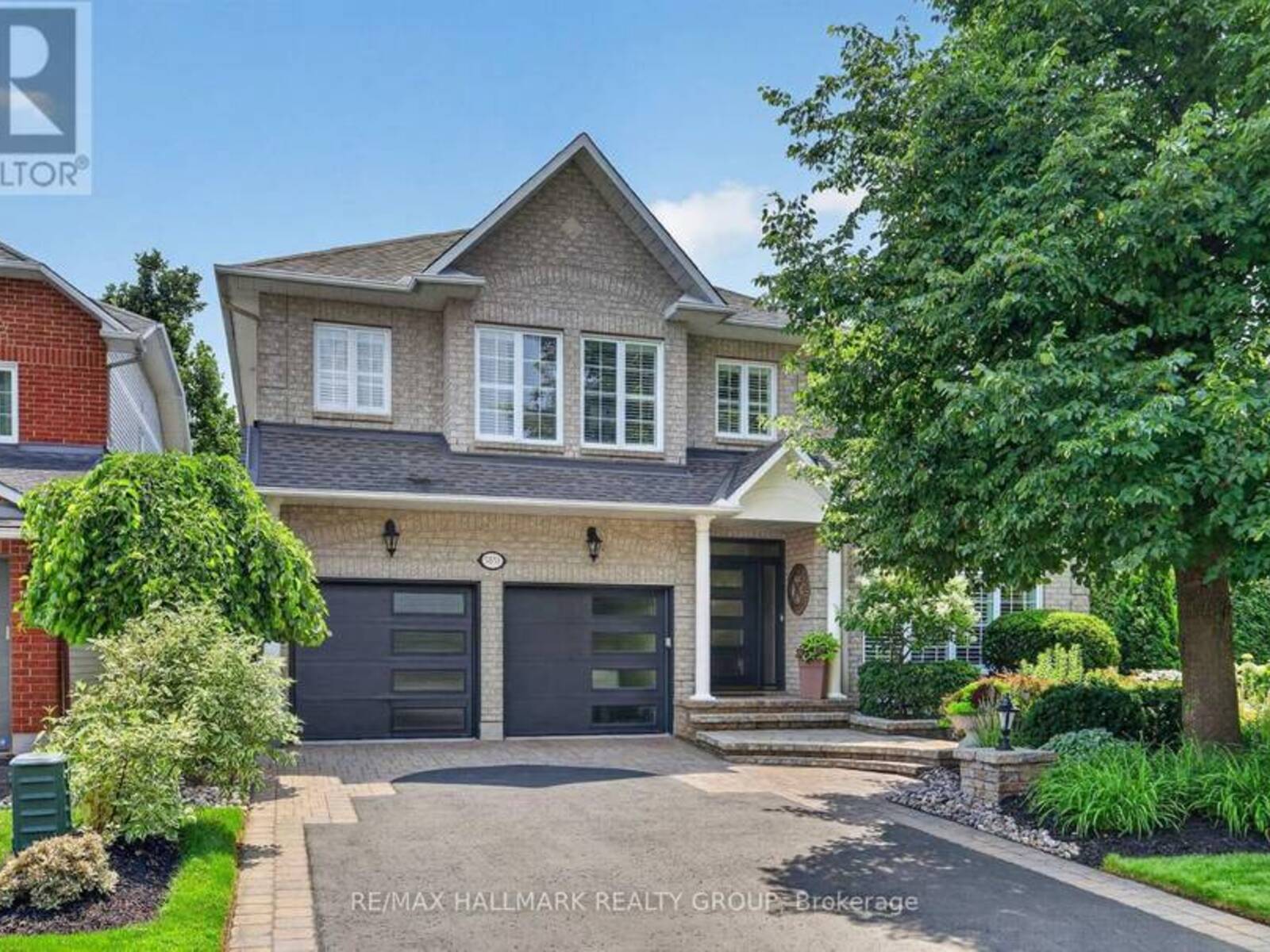 5851 GLADEWOODS PLACE, Ottawa, Ontario K1W 1G6
