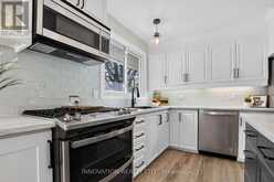 8 DOGWOOD DRIVE | Ottawa Ontario | Slide Image Ten
