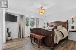 8 DOGWOOD DRIVE | Ottawa Ontario | Slide Image Thirteen