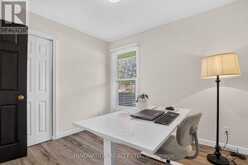 8 DOGWOOD DRIVE | Ottawa Ontario | Slide Image Nineteen