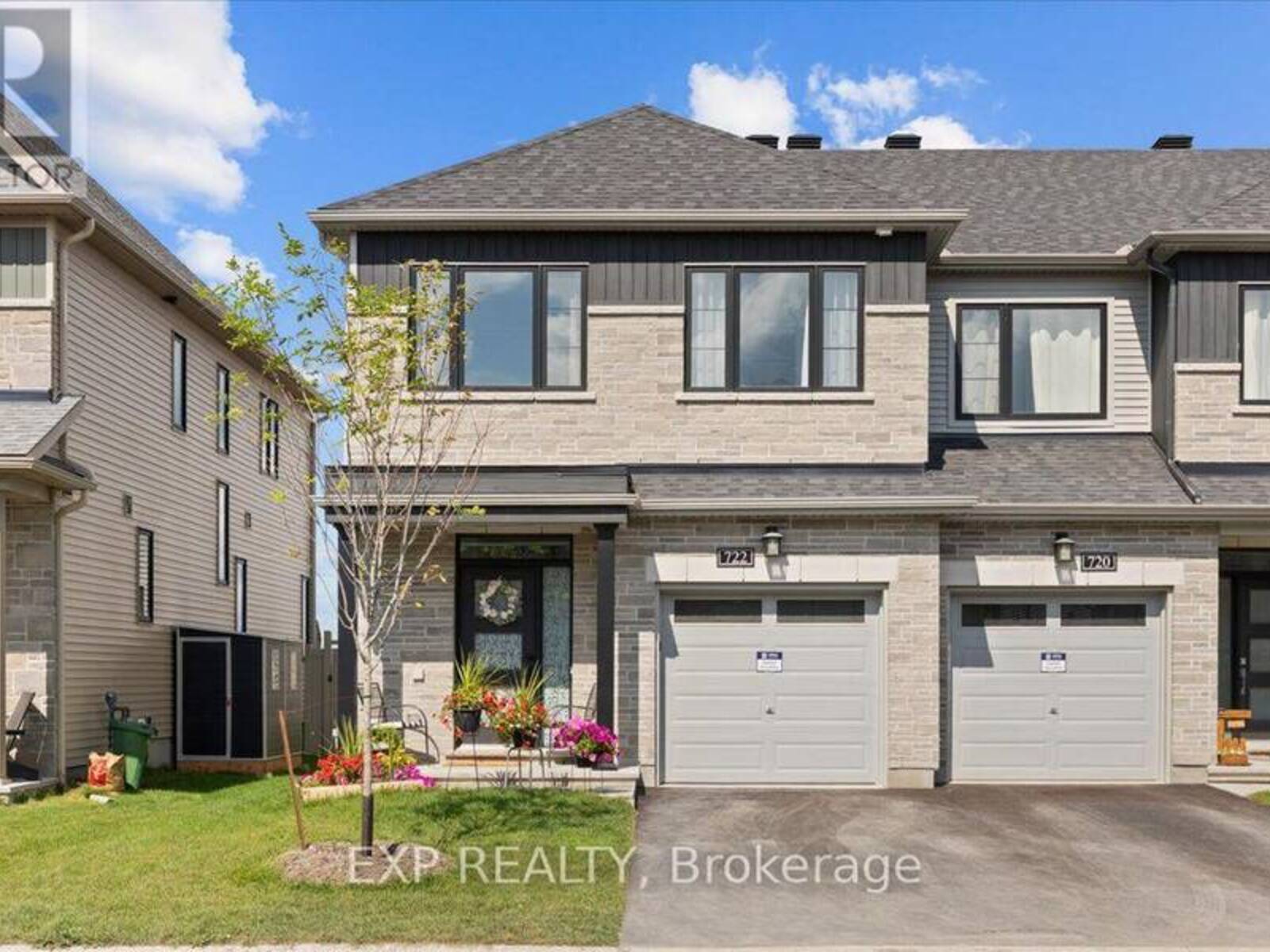 722 FAIRLINE ROW, Ottawa, Ontario K2V 0V6