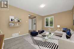 301 MOSAIC PRIVATE | Ottawa Ontario | Slide Image Six