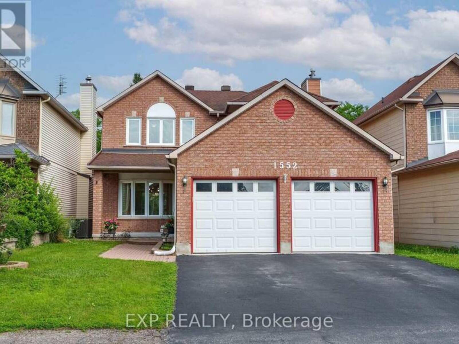 1552 BLOHM DRIVE, Ottawa, Ontario K1G 4P9