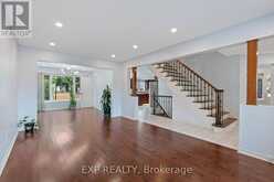 1552 BLOHM DRIVE | Ottawa Ontario | Slide Image Four