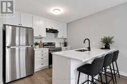 802 PARNIAN PRIVATE | Ottawa Ontario | Slide Image Thirteen
