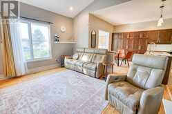 1859 HENNESSY CRESCENT | Ottawa Ontario | Slide Image Eight