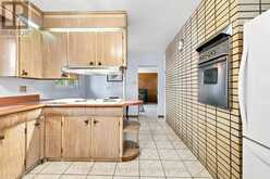 855 MOUNTAINVIEW AVENUE | Ottawa Ontario | Slide Image Thirteen