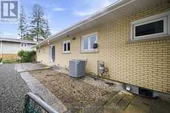 855 MOUNTAINVIEW AVENUE | Ottawa Ontario | Slide Image Thirty-five