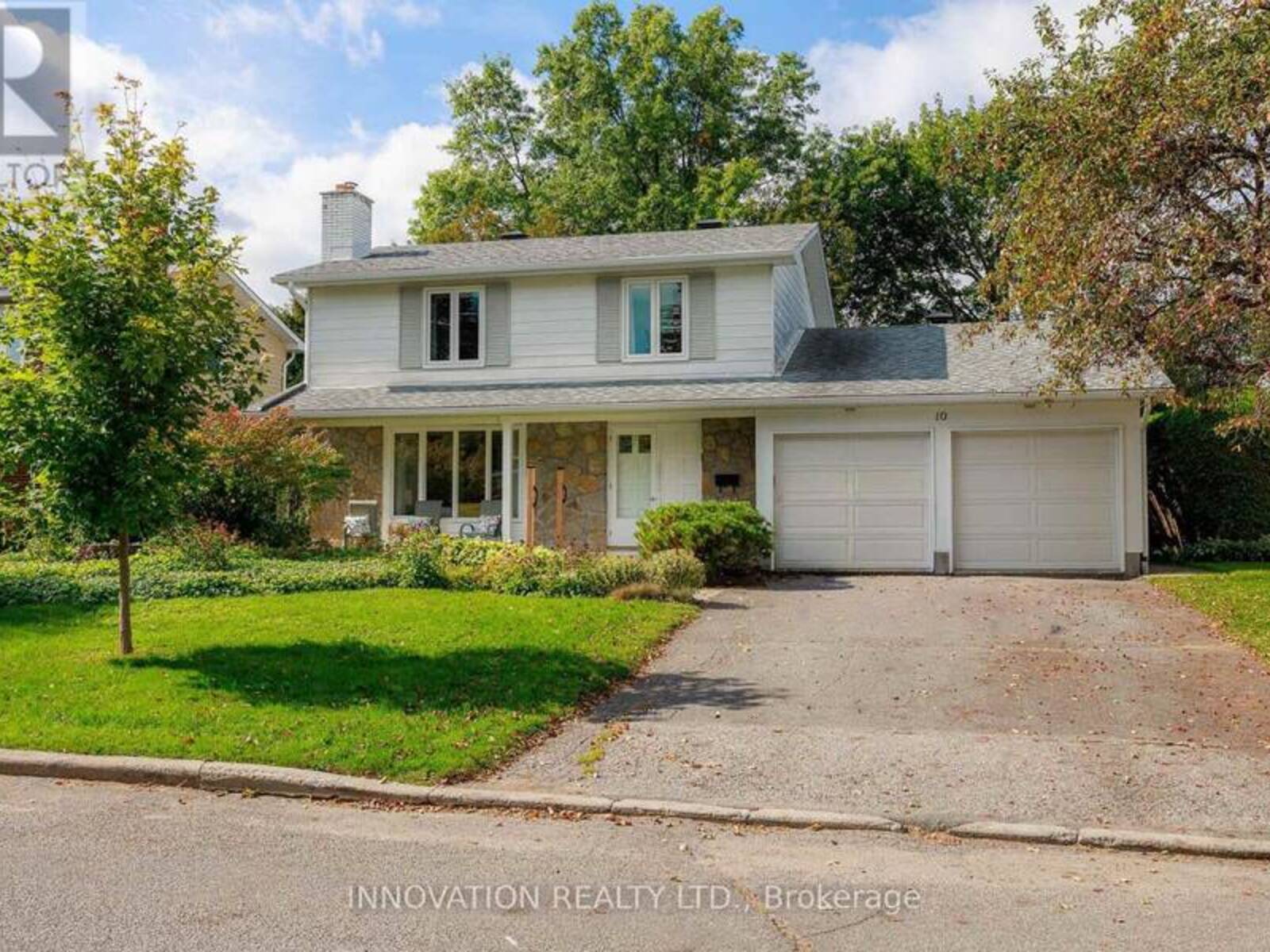 10 WELKIN CRESCENT, Ottawa, Ontario K2E 5M5