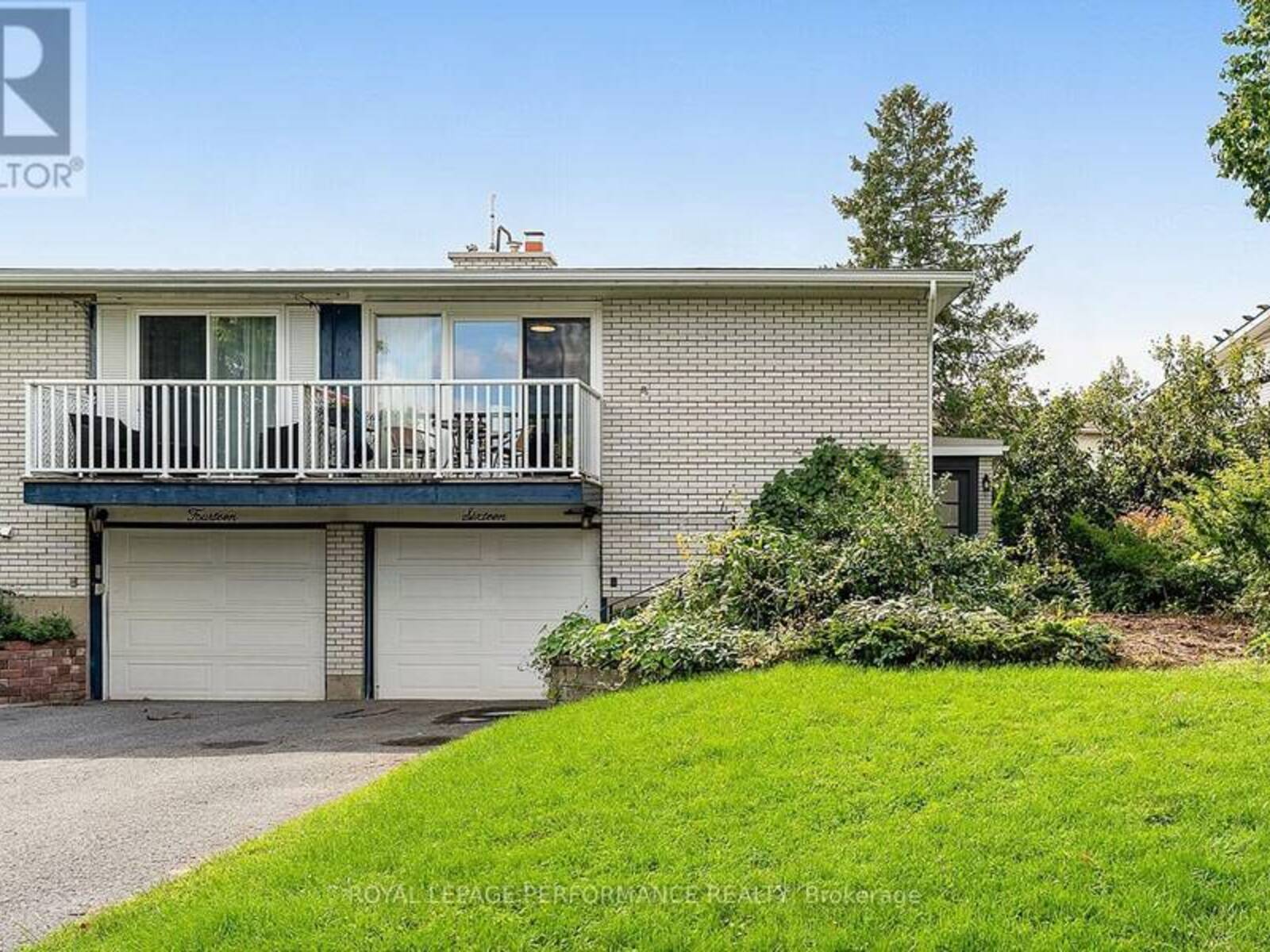 16 WOODMOUNT CRESCENT, Ottawa, Ontario K2E 5R1