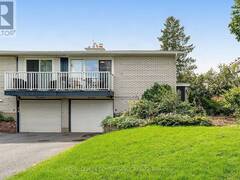 16 WOODMOUNT CRESCENT Ottawa Ontario, K2E 5R1