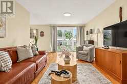 16 WOODMOUNT CRESCENT | Ottawa Ontario | Slide Image Nine