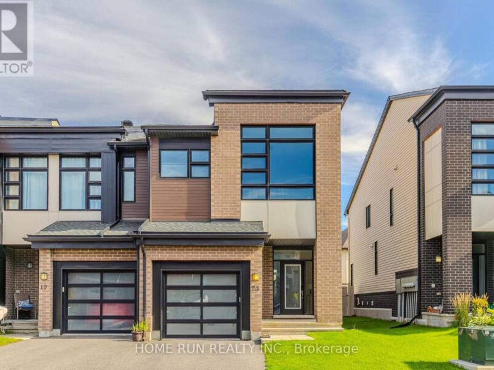 21 PLANK STREET, Ottawa, Ontario K2V 0M5