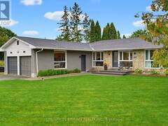 10 HONEY GABLES DRIVE Ottawa Ontario, K1V 1H5