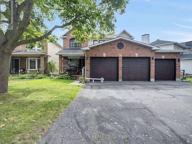38 FORESTGLADE CRESCENT Ottawa Ontario, K1G 5V8 - 5 Bedrooms Home For Sale