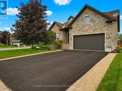 236 STERLING AVENUE Clarence-Rockland Ontario, K4K 0G8
