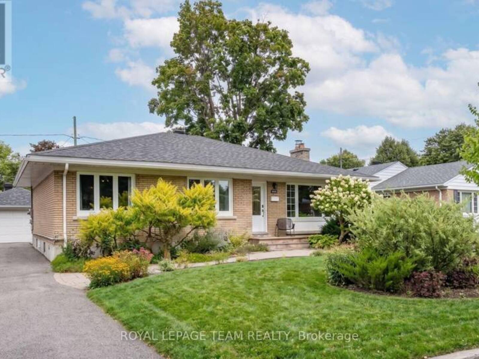 2149 DUBLIN AVENUE, Ottawa, Ontario K2C 0X7