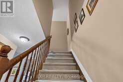 185 HUNTERSWOOD CRESCENT | Ottawa Ontario | Slide Image Eight