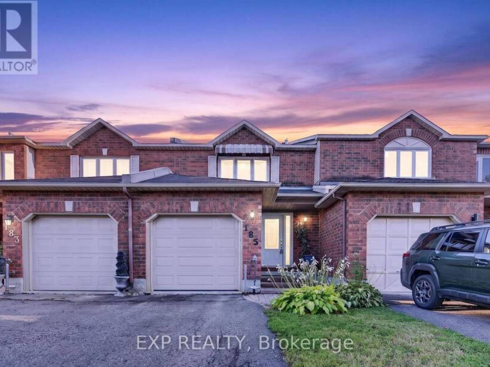 185 HUNTERSWOOD CRESCENT, Ottawa, Ontario K1G 5V8