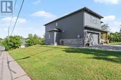 118 HILLIER STREET | Lanark Ontario | Slide Image Thirty-eight