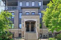 33 - 701 B SUE HOLLOWAY DRIVE | Ottawa Ontario | Slide Image Two