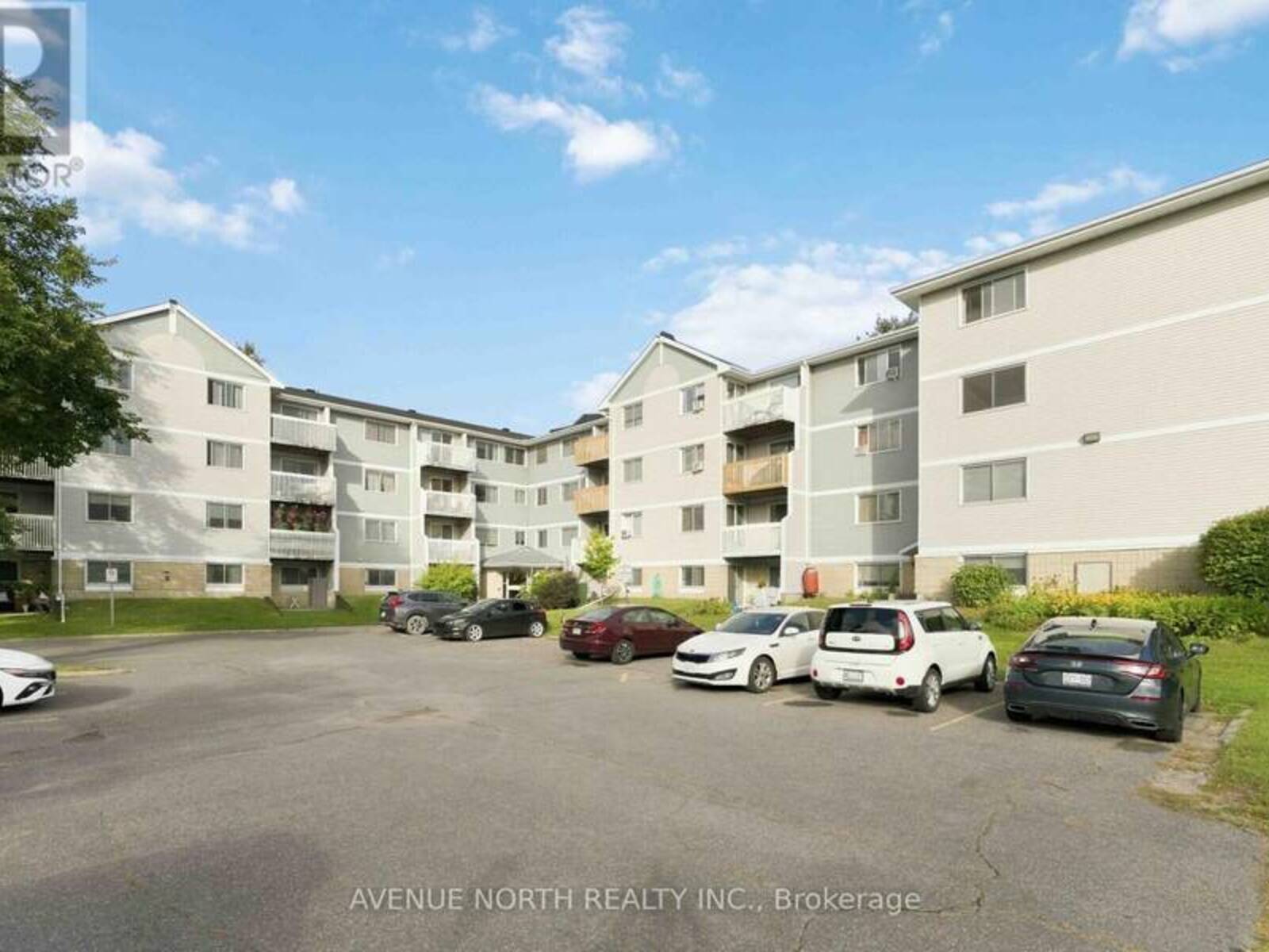 210 - 212 VIEWMOUNT DRIVE, Ottawa, Ontario K2E 7X2