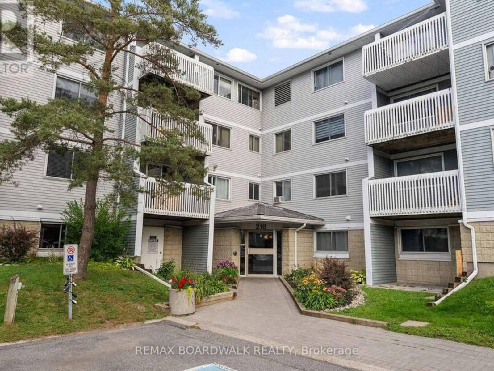 308 - 218 VIEWMOUNT DRIVE, Ottawa, Ontario K2E 7X5