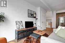 507 TAKAMOSE PRIVATE | Ottawa Ontario | Slide Image Nine