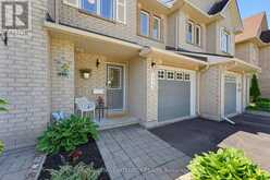 173 SILVERMOON CRESCENT | Ottawa Ontario | Slide Image Four
