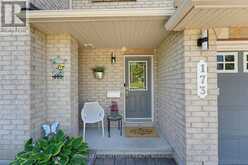 173 SILVERMOON CRESCENT | Ottawa Ontario | Slide Image Five