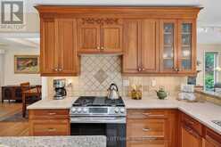 250 FAIRCREST ROAD | Ottawa Ontario | Slide Image Nine
