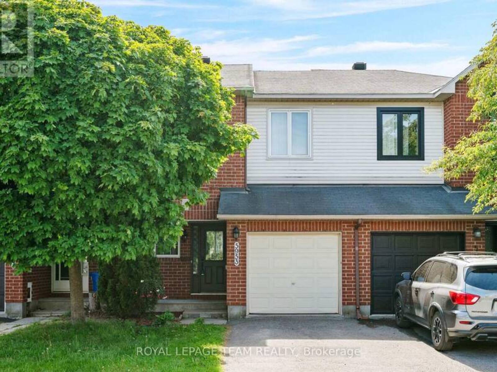 5953 PINEGLADE CRESCENT, Ottawa, Ontario K1W 1G9