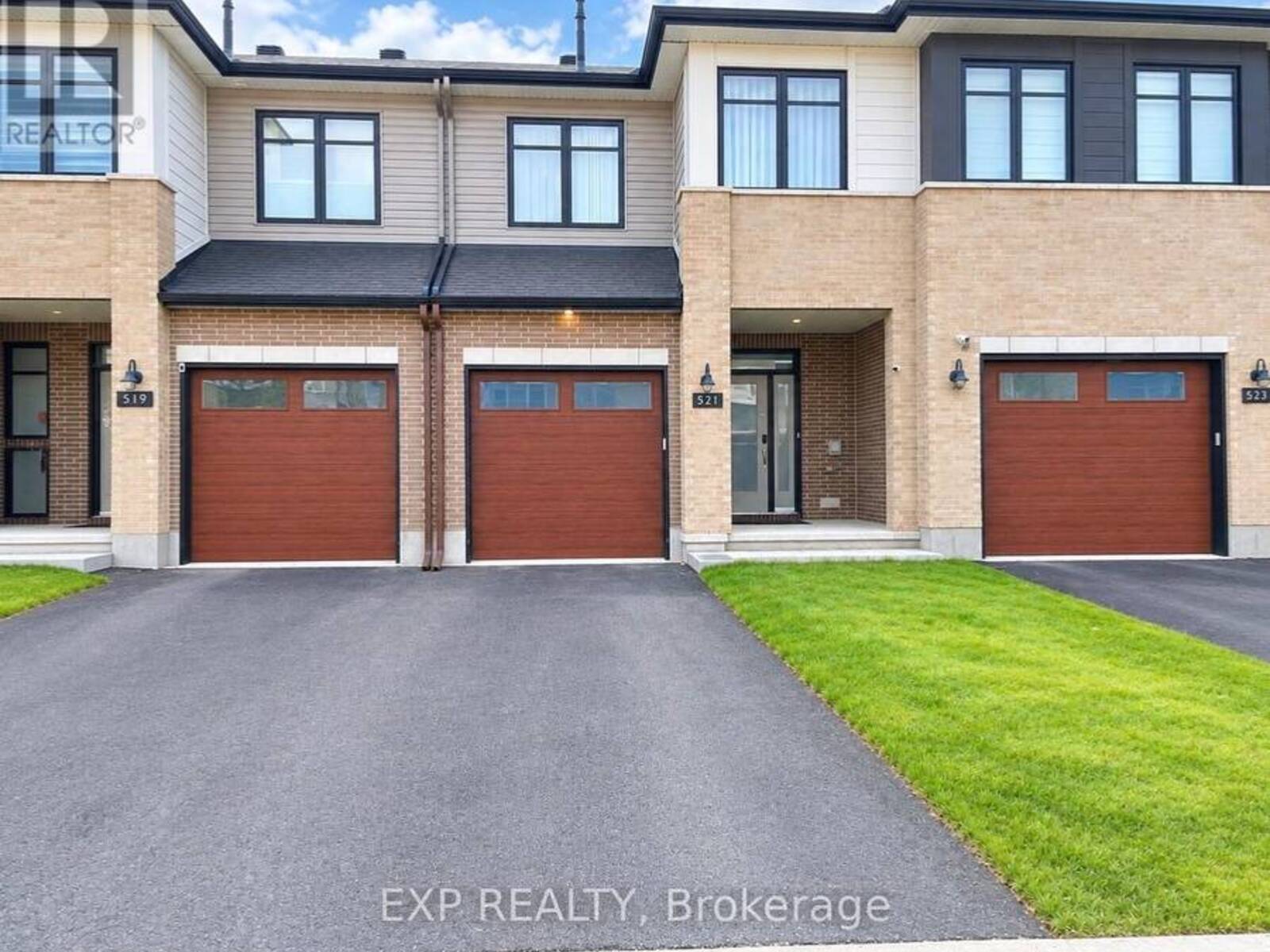 521 SONMARG CRESCENT, Ottawa, Ontario K2J 7A6