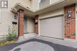 50 - 126 RUSHFORD PRIVATE | Ottawa Ontario | Slide Image Two