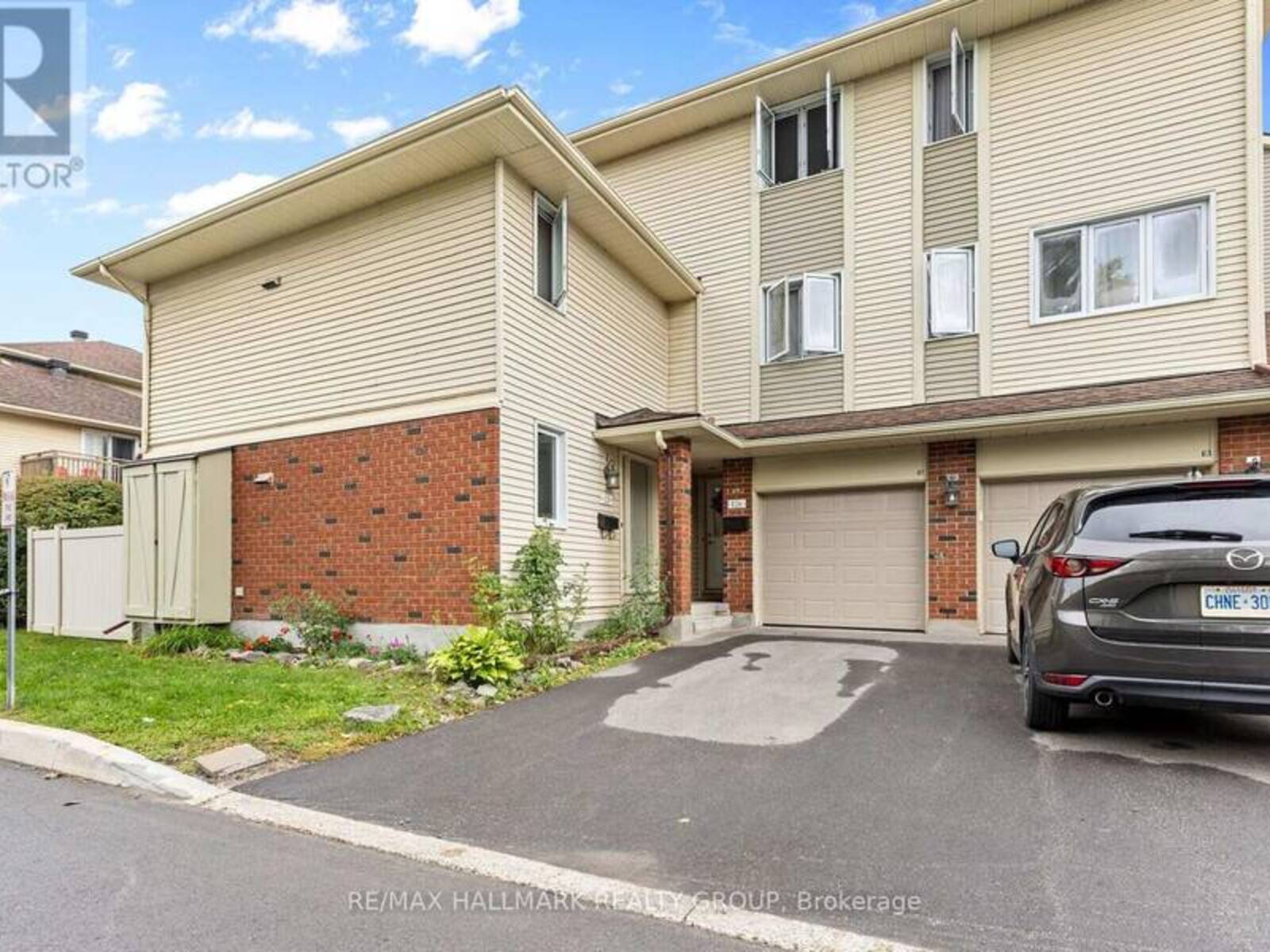 50 - 126 RUSHFORD PRIVATE, Ottawa, Ontario K1T 3C5