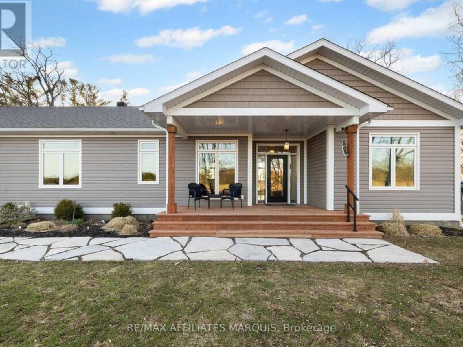 12 R9 ROAD, Rideau Lakes, Ontario K0G 1L0
