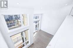 20 - 522 CRESCENDO PRIVATE | Ottawa Ontario | Slide Image Seventeen